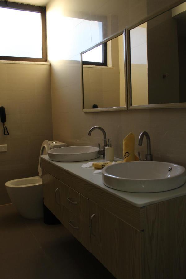 Cot Hotel Addis Ababa Bagian luar foto