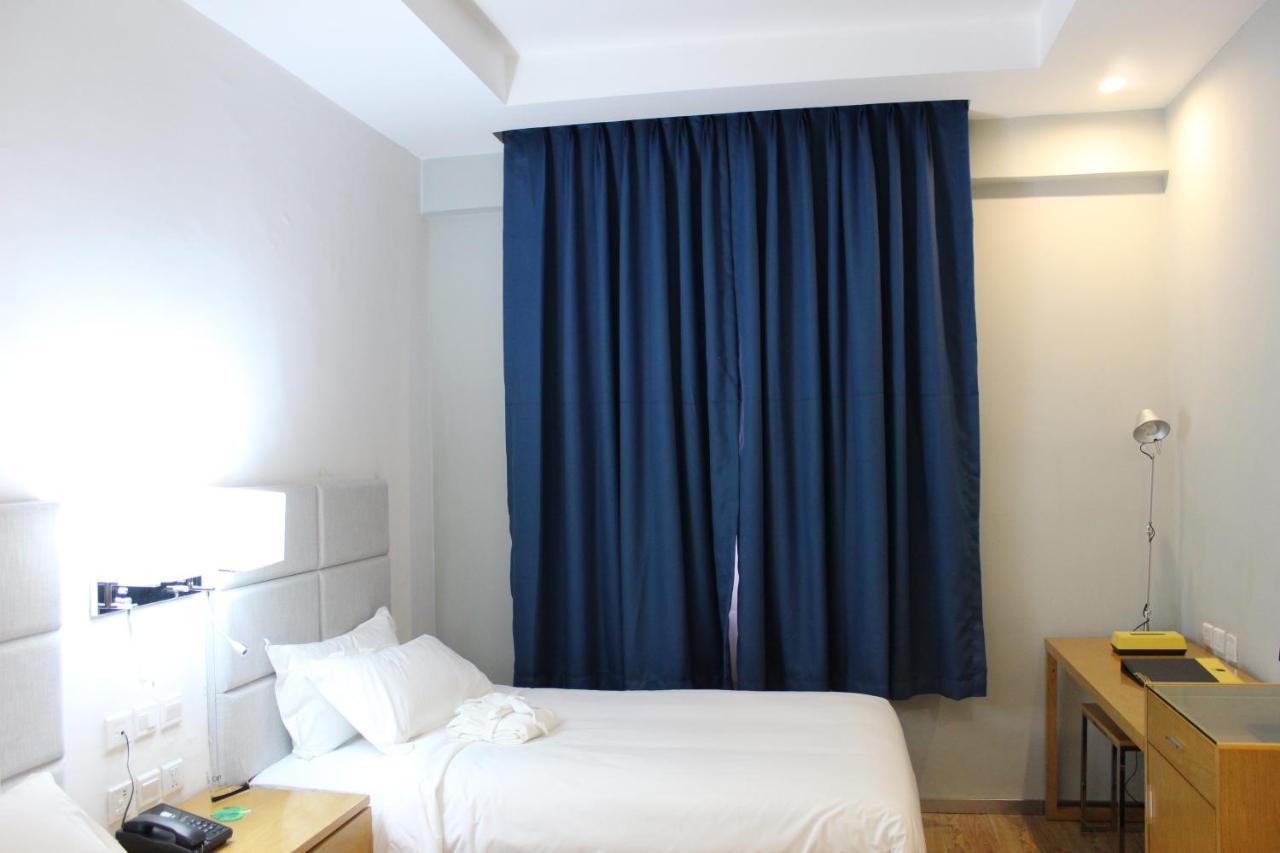 Cot Hotel Addis Ababa Bagian luar foto