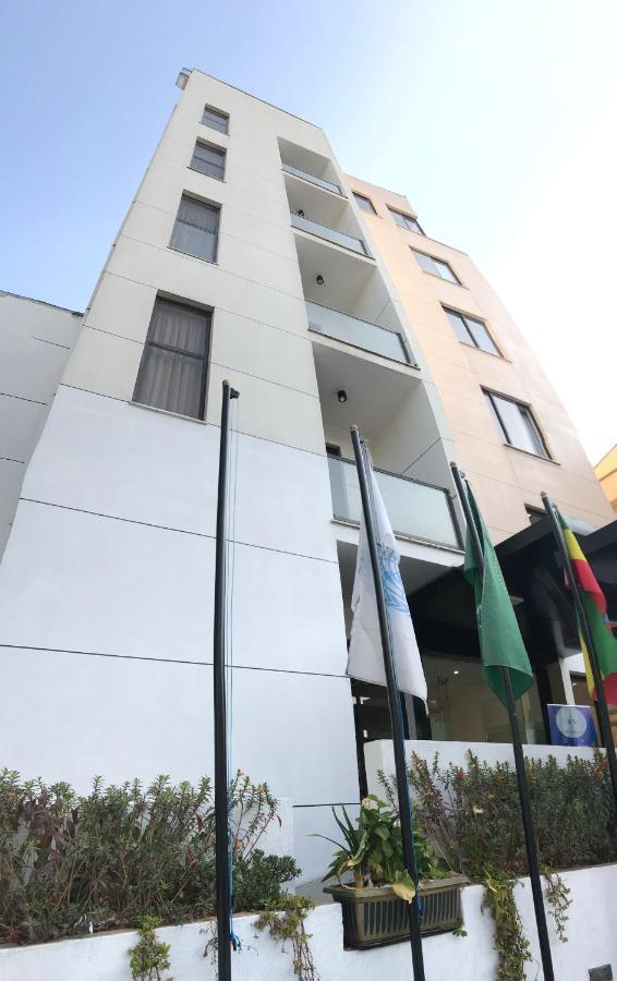 Cot Hotel Addis Ababa Bagian luar foto